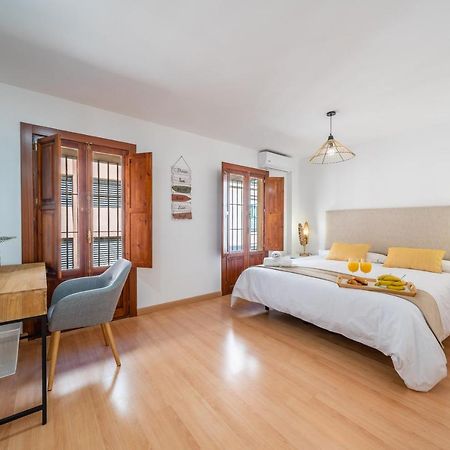 Historic City Centre - Premium Malaga Luaran gambar