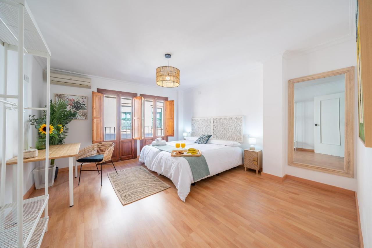 Historic City Centre - Premium Malaga Luaran gambar