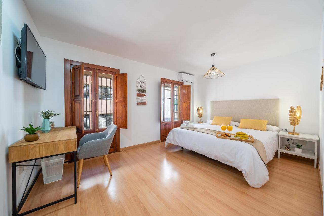 Historic City Centre - Premium Malaga Luaran gambar
